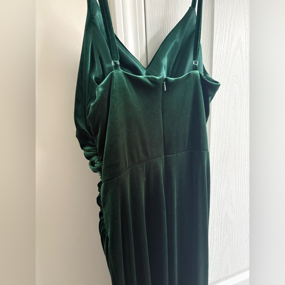 Revelry Emerald Velvet Dress V-Neck Slit - Picture 3 of 5